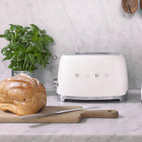 Smeg 2-Slice TSF01WHUS